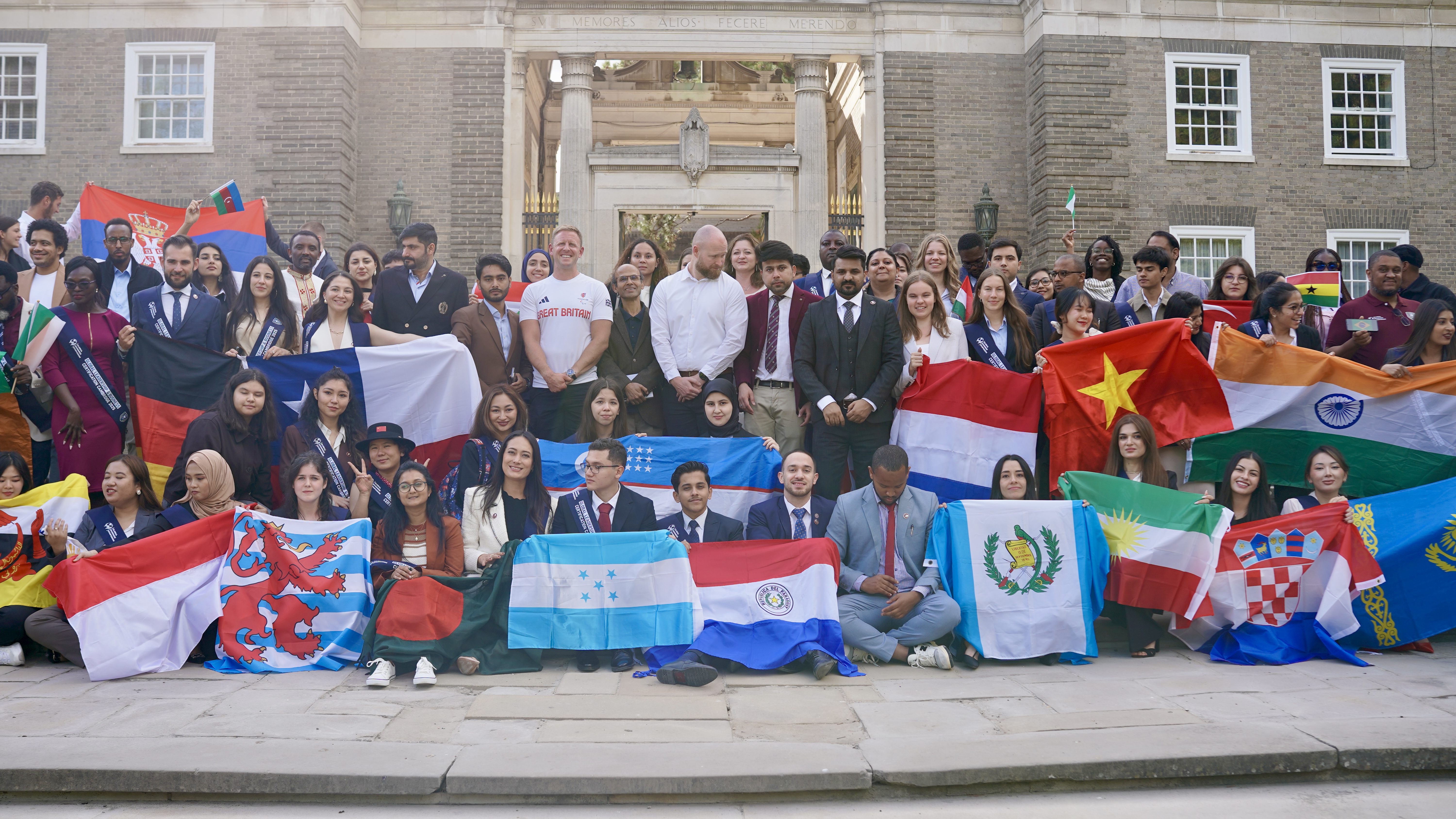 <strong>Representando al Perú en Cambridge: líderes de 65 países en un encuentro global</strong>